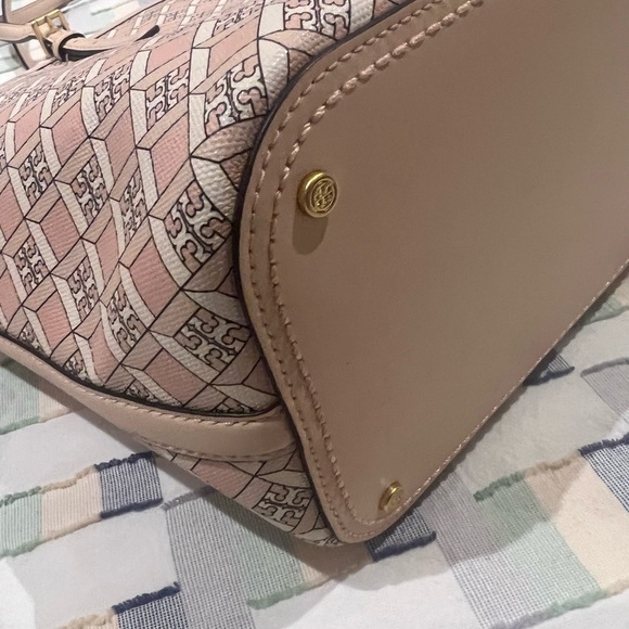 TORY BURCH Tote - Picture 7 of 13
